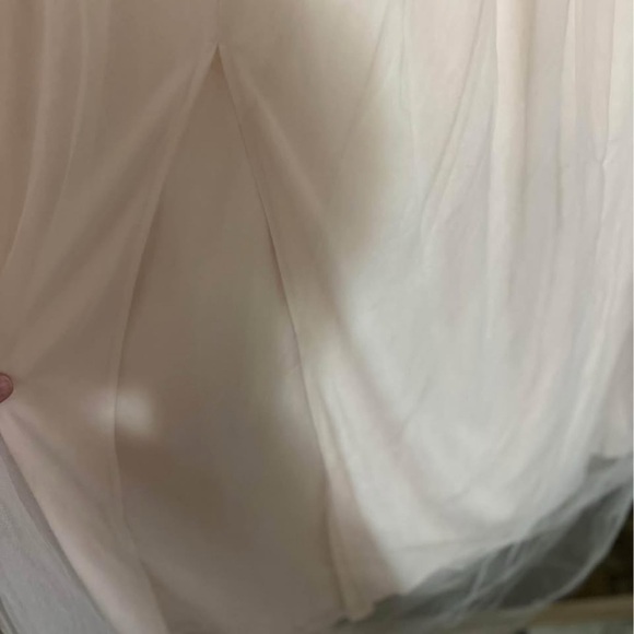 Elegant Pink Lace Evening Dress - Picture 5 of 6